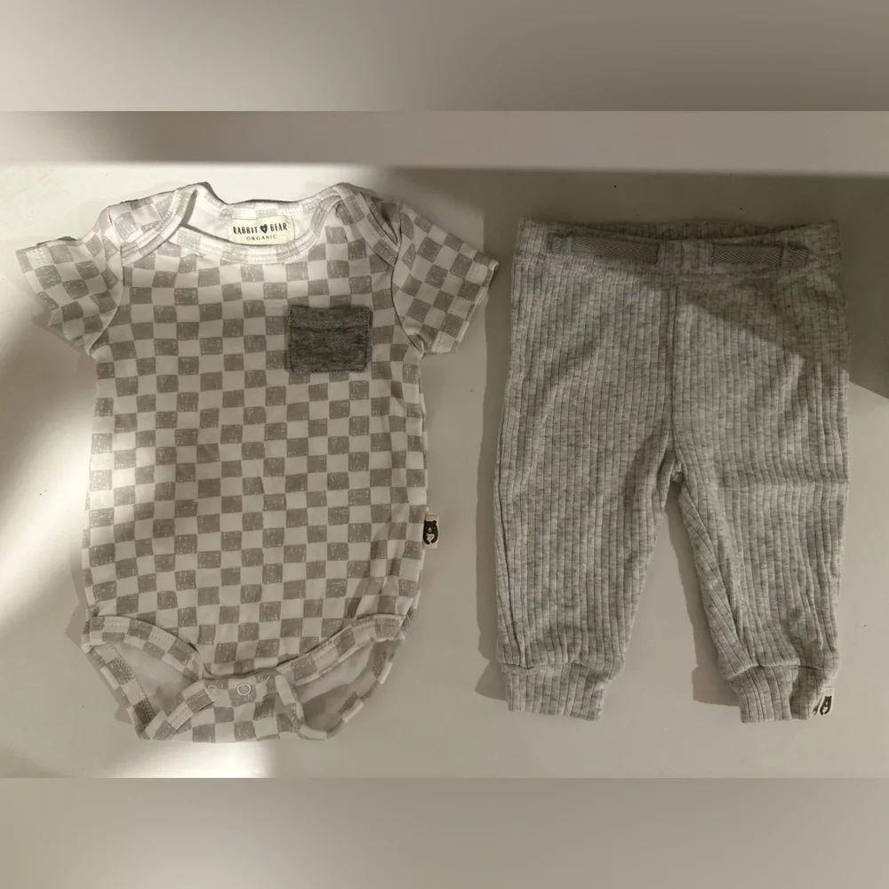 Rabbit and Bear Organic Gender Neutral Gray and White Checkered Baby Outfit 3-6M